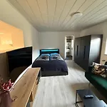 Jana Apartman *